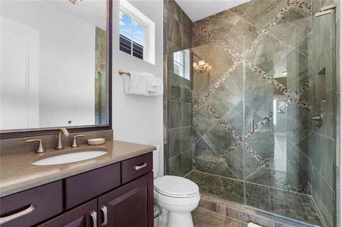 Image No.57-11 Bed Property for sale