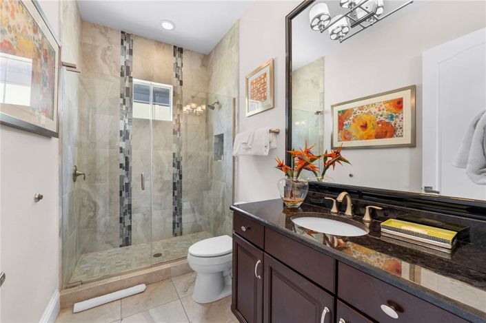 Image No.75-11 Bed Property for sale