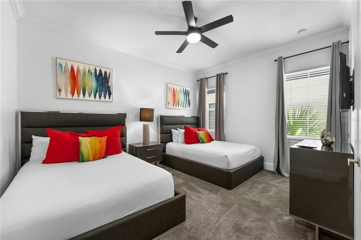 Image No.76-11 Bed Property for sale