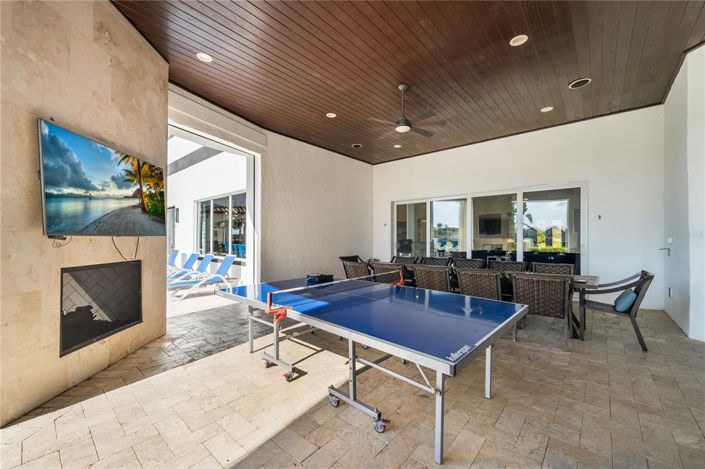 Image No.87-11 Bed Property for sale