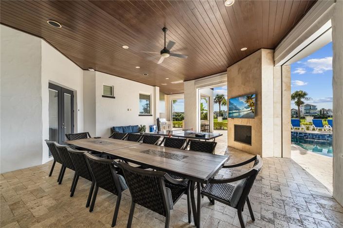 Image No.88-11 Bed Property for sale