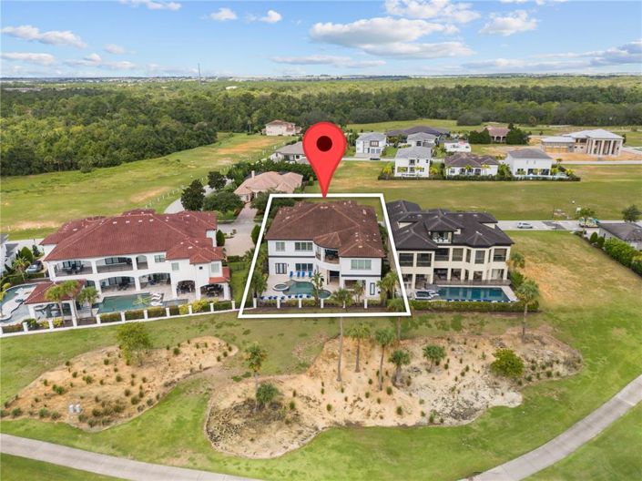 Image No.99-11 Bed Property for sale