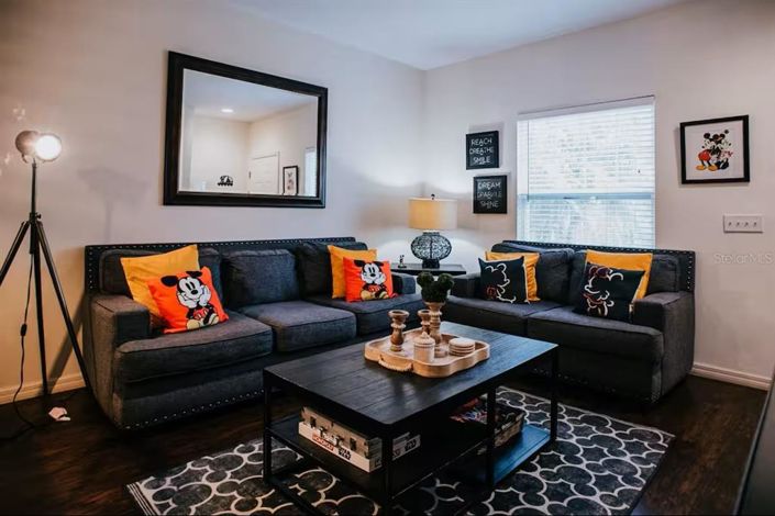 Image No.3-3 Bed Townhouse for sale