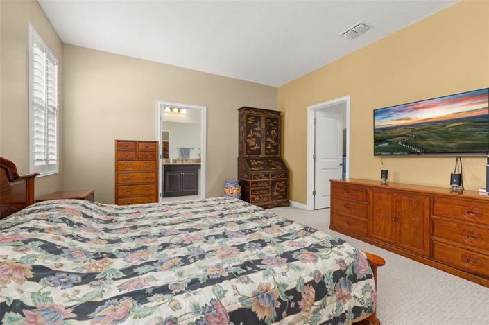 Image No.23-3 Bed Property for sale