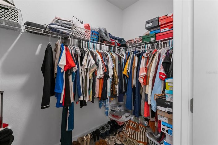 Image No.28-3 Bed Property for sale