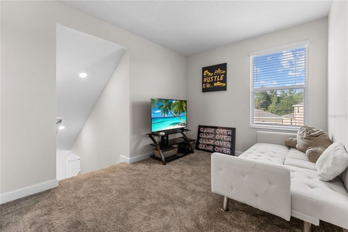 Image No.29-3 Bed Property for sale