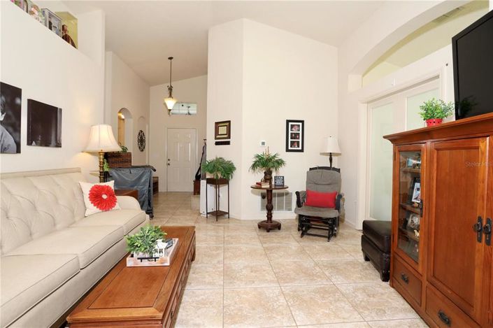 Image No.6-3 Bed Property for sale