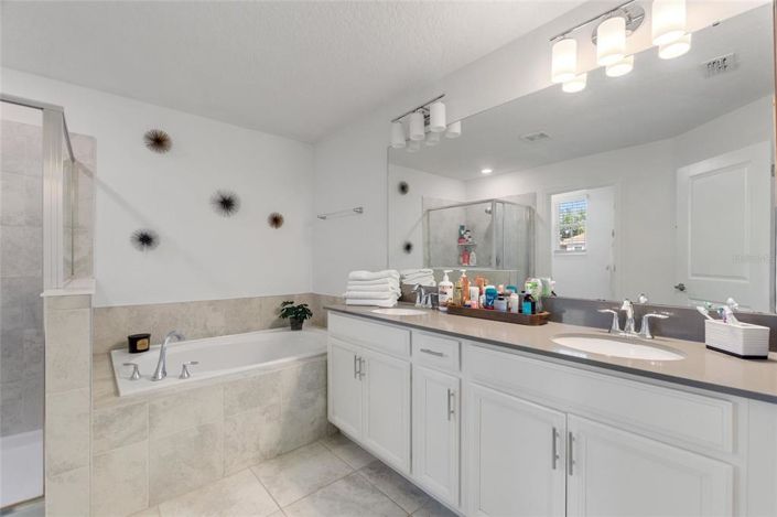 Image No.22-3 Bed Property for sale