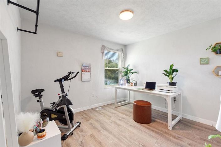 Image No.26-3 Bed Property for sale