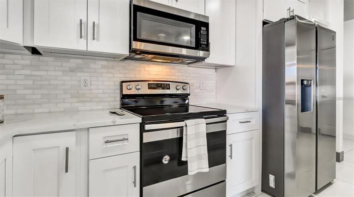 Image No.20-4 Bed Property for sale