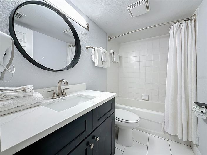 Image No.14-2 Bed Property for sale