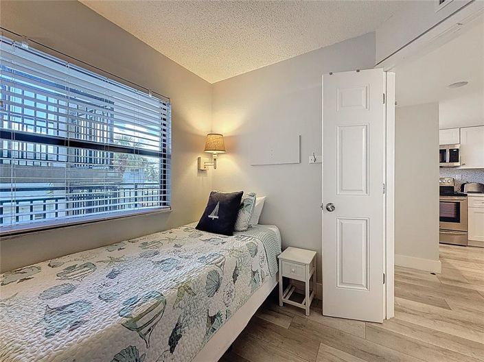 Image No.24-2 Bed Property for sale