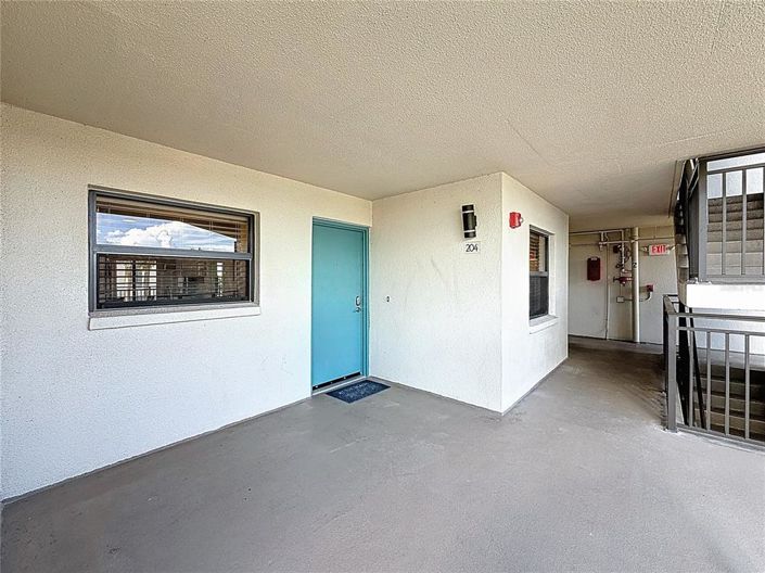 Image No.4-2 Bed Property for sale