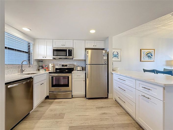 Image No.7-2 Bed Property for sale