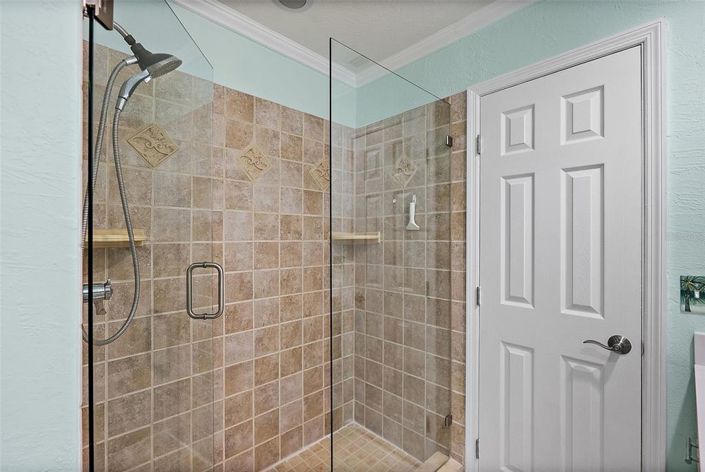 Image No.18-3 Bed Property for sale