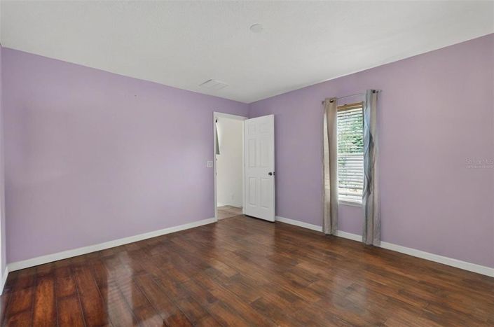 Image No.11-3 Bed Property for sale