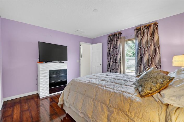 Image No.31-3 Bed Property for sale