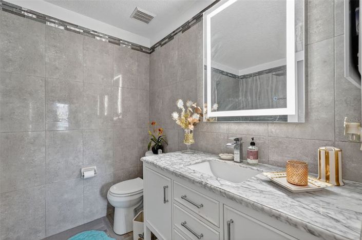 Image No.32-3 Bed Property for sale