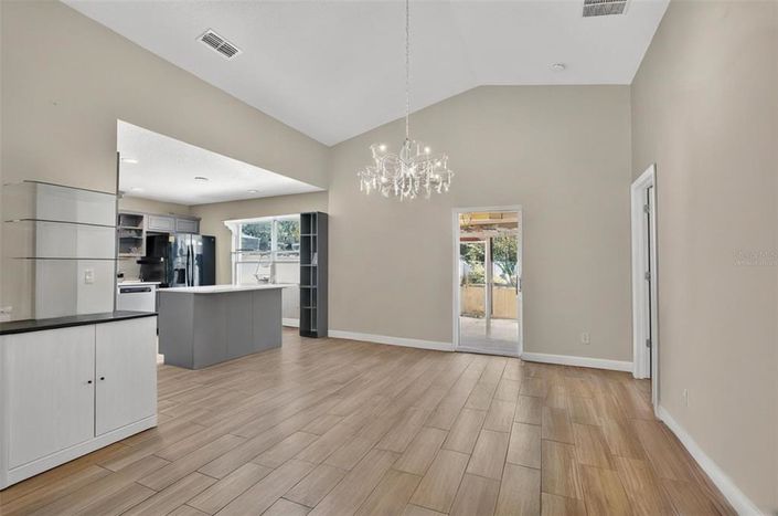 Image No.6-3 Bed Property for sale