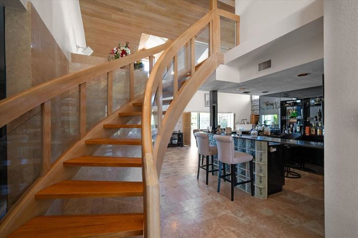 Image No.9-4 Bed Property for sale