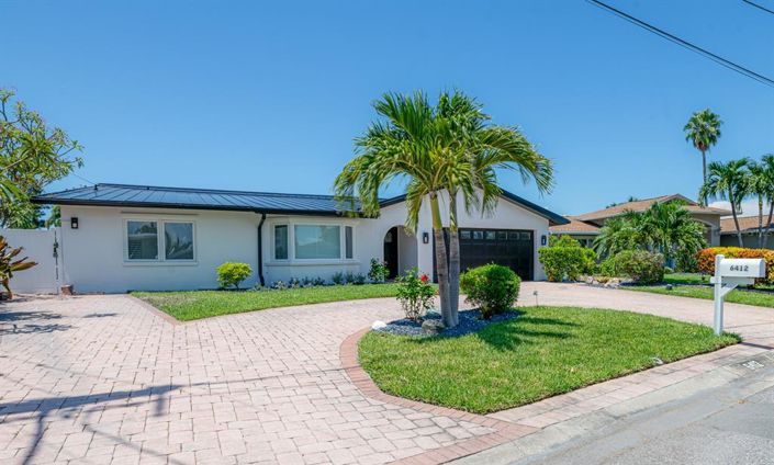 Image No.2-Propriété de 4 chambres à vendre à St. Pete Beach