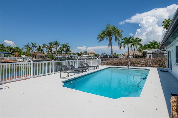 Image No.35-4 Bed Property for sale