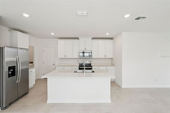 Image No.10-4 Bed Property for sale