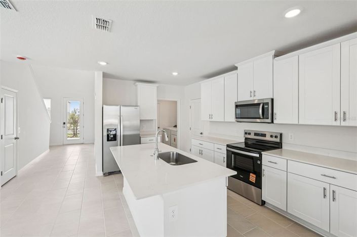 Image No.11-4 Bed Property for sale