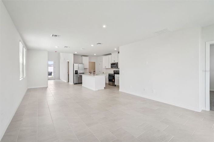 Image No.8-4 Bed Property for sale