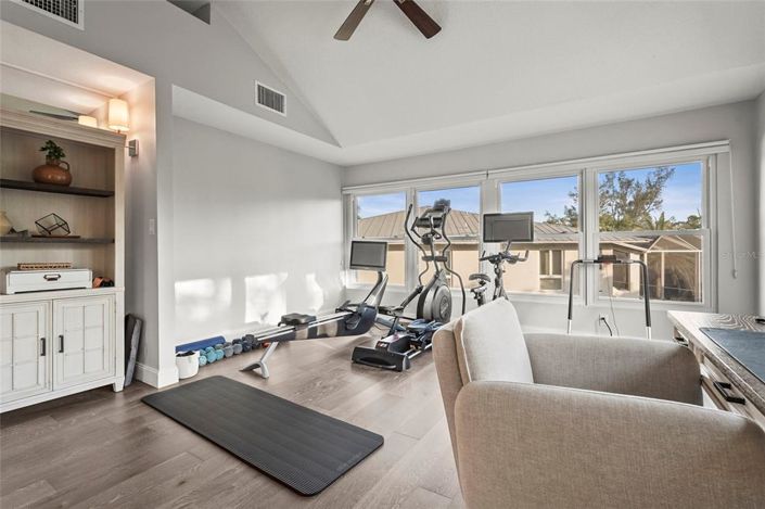 Image No.40-5 Bed Property for sale