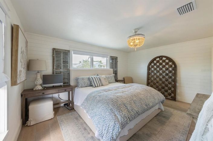 Image No.21-3 Bed Property for sale