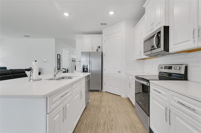 Image No.11-3 Bed Property for sale