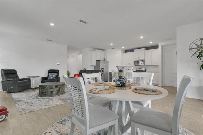 Image No.13-3 Bed Property for sale