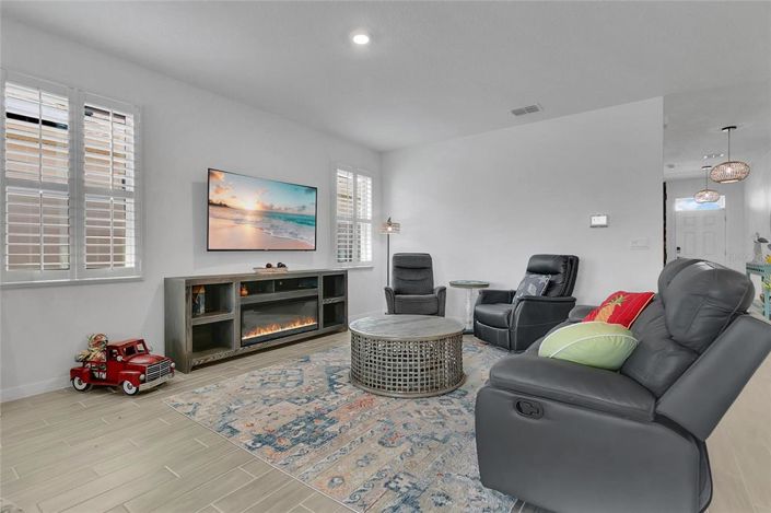 Image No.9-3 Bed Property for sale