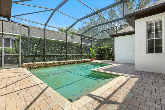 Image No.38-4 Bed Property for sale