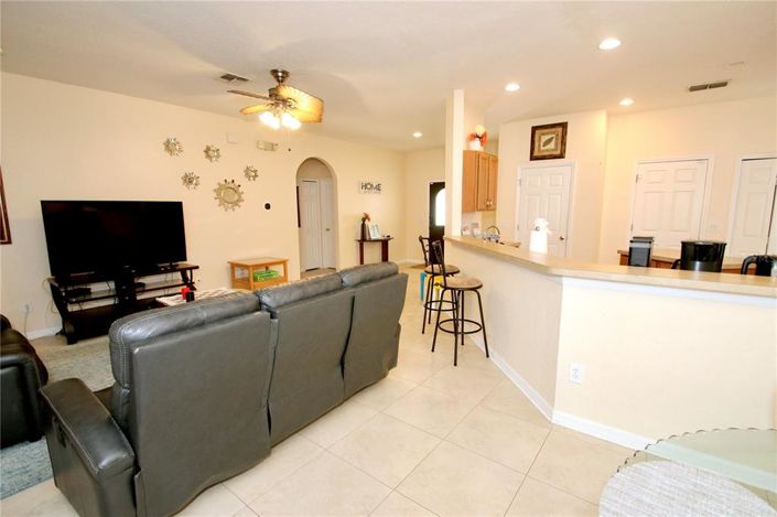 Image No.9-3 Bed Property for sale