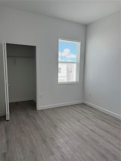 Image No.28-5 Bed Property for sale