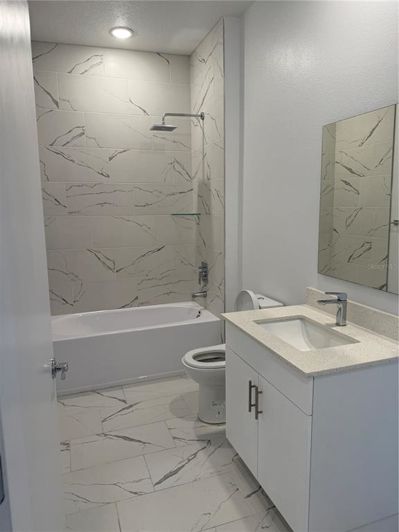 Image No.30-5 Bed Property for sale