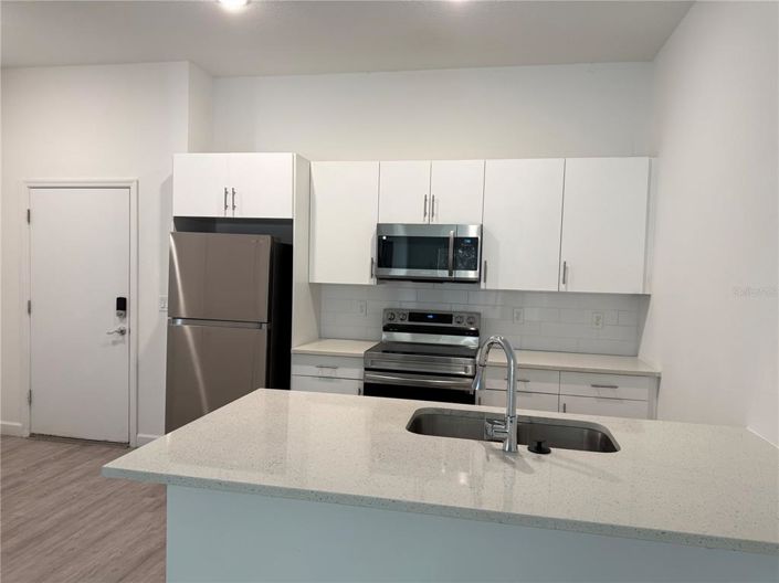 Image No.7-5 Bed Property for sale