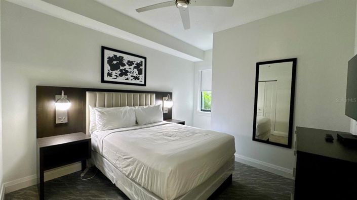 Image No.10-3 Bed Property for sale