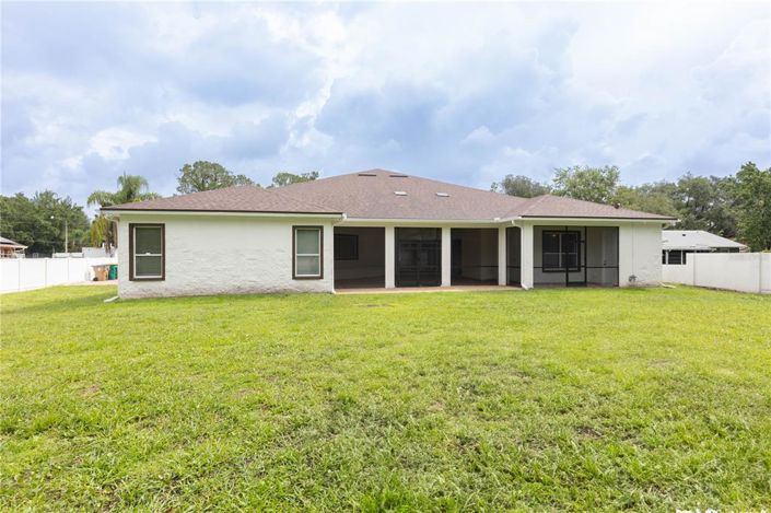 Image No.15-4 Bed Property for sale