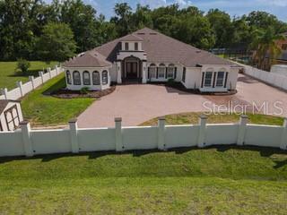 Image No.2-4 Bed Property for sale