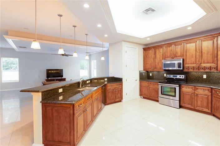 Image No.27-4 Bed Property for sale