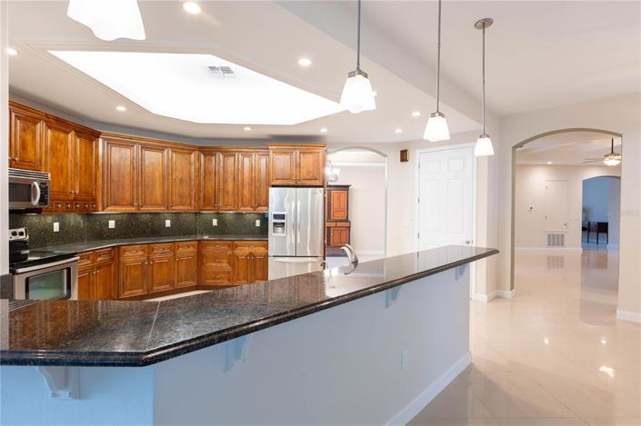 Image No.30-4 Bed Property for sale