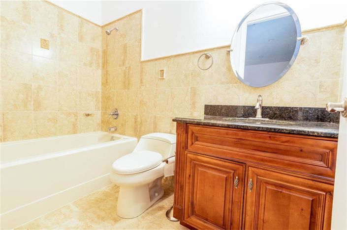 Image No.47-4 Bed Property for sale