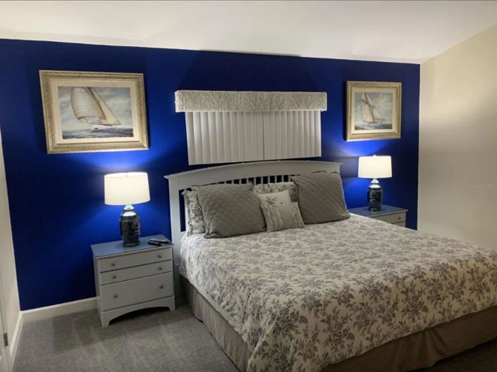 Image No.17-4 Bed Property for sale