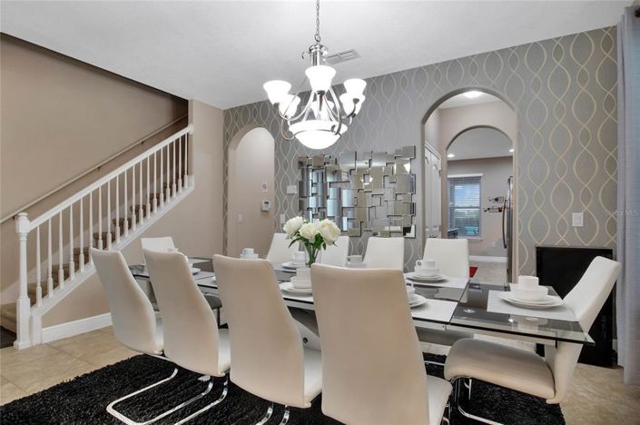 Image No.7-5 Bed Property for sale