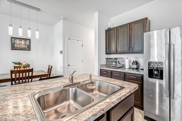 Image No.13-3 Bed Townhouse for sale