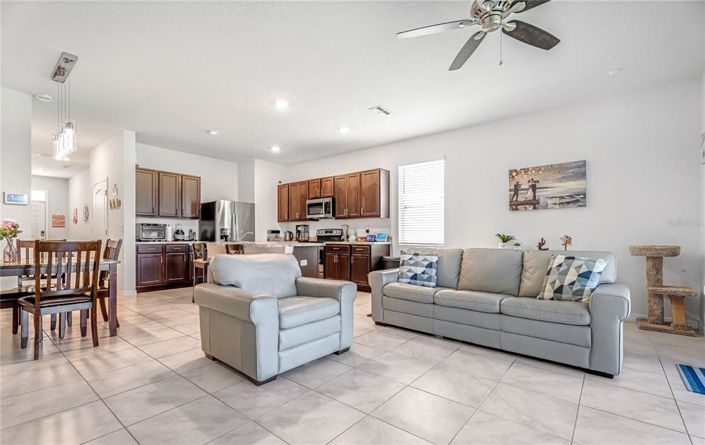 Image No.21-3 Bed Townhouse for sale