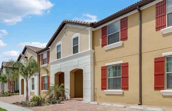 Image No.1-5 Bed Townhouse for sale